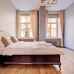 Old 1br, Doma Square Views *