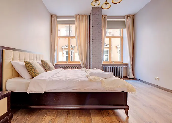 Old 1br, Doma Square Views *