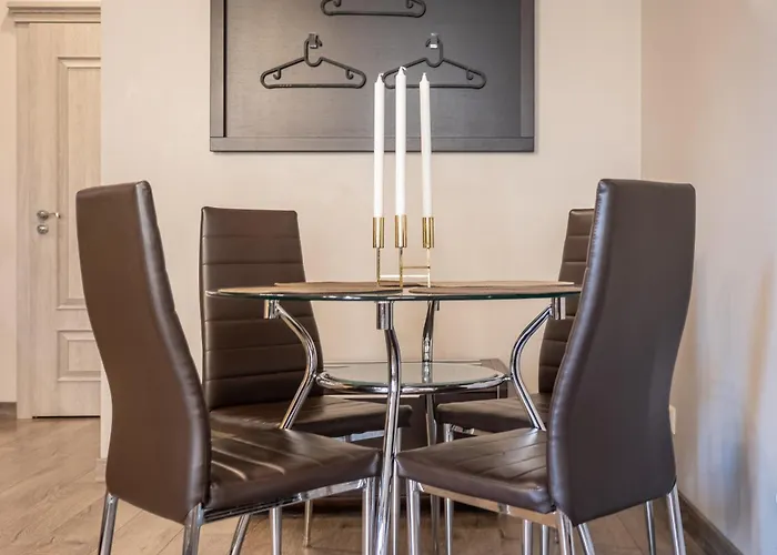 Old 1br, Doma Square Views *