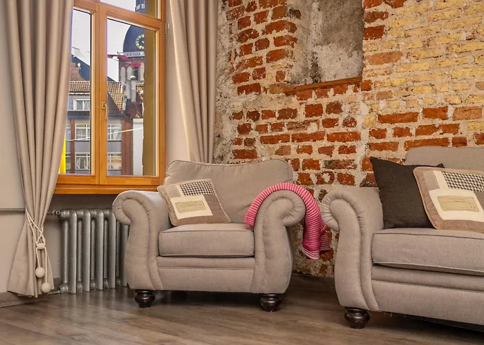 Old 1br, Doma Square Views