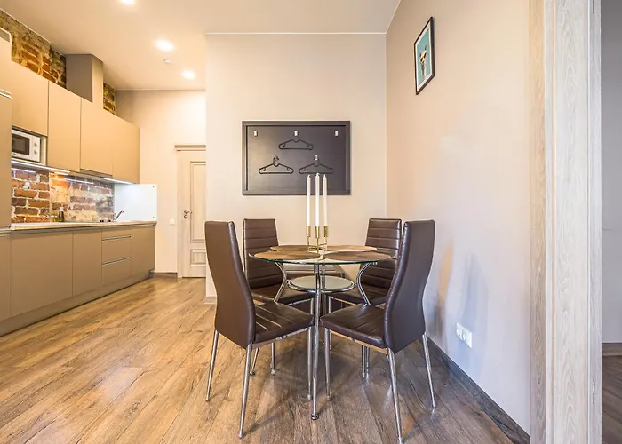 Old 1br, Doma Square Views דירה *