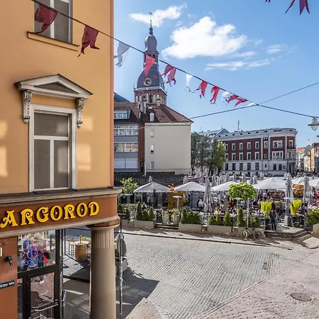 Old 1br, Doma Square Views *