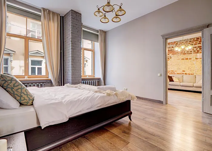 Old 1br, Doma Square Views